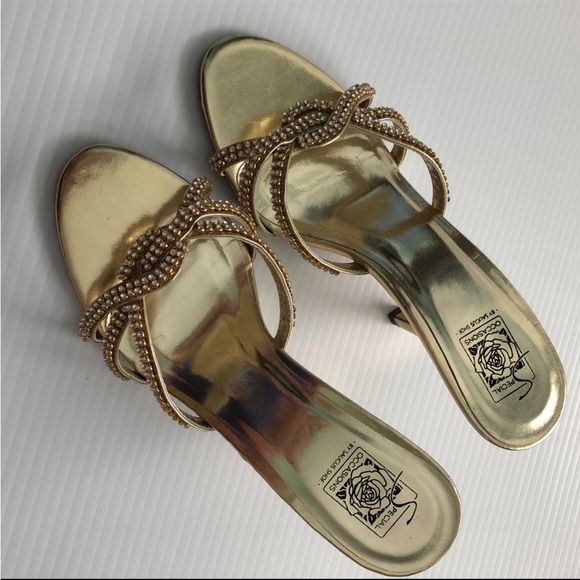 Special Occasions by Saugus Shoe Gold Heels with Rhinestone Accents size 7 slide - Picture 3 of 9